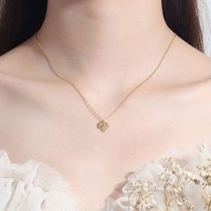 CS-DB Jewelry Silver Maple Leaf Shape Pearl Stylechain Charm Pendants Necklaces CS-DB Jewelry Silver Maple Leaf Shape Pearl Stylechain Charm Pendants Necklaces